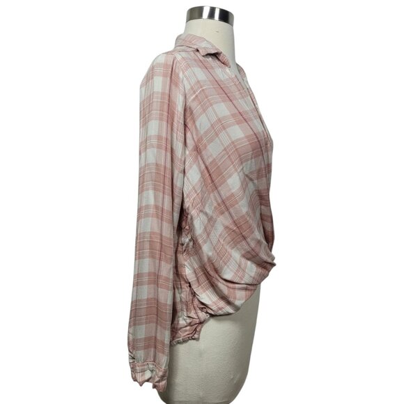 Hollister Pink Plaid Wrap Front Top Size Small Long Sleeve Casual Flannel Blouse - Picture 3 of 9